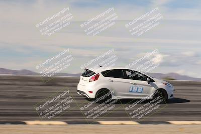 media/Jan-04-2026-SCCA SD (Sun) [[defc442887]]/4-Novice Group/Session 2 Bowl Speed Pans/